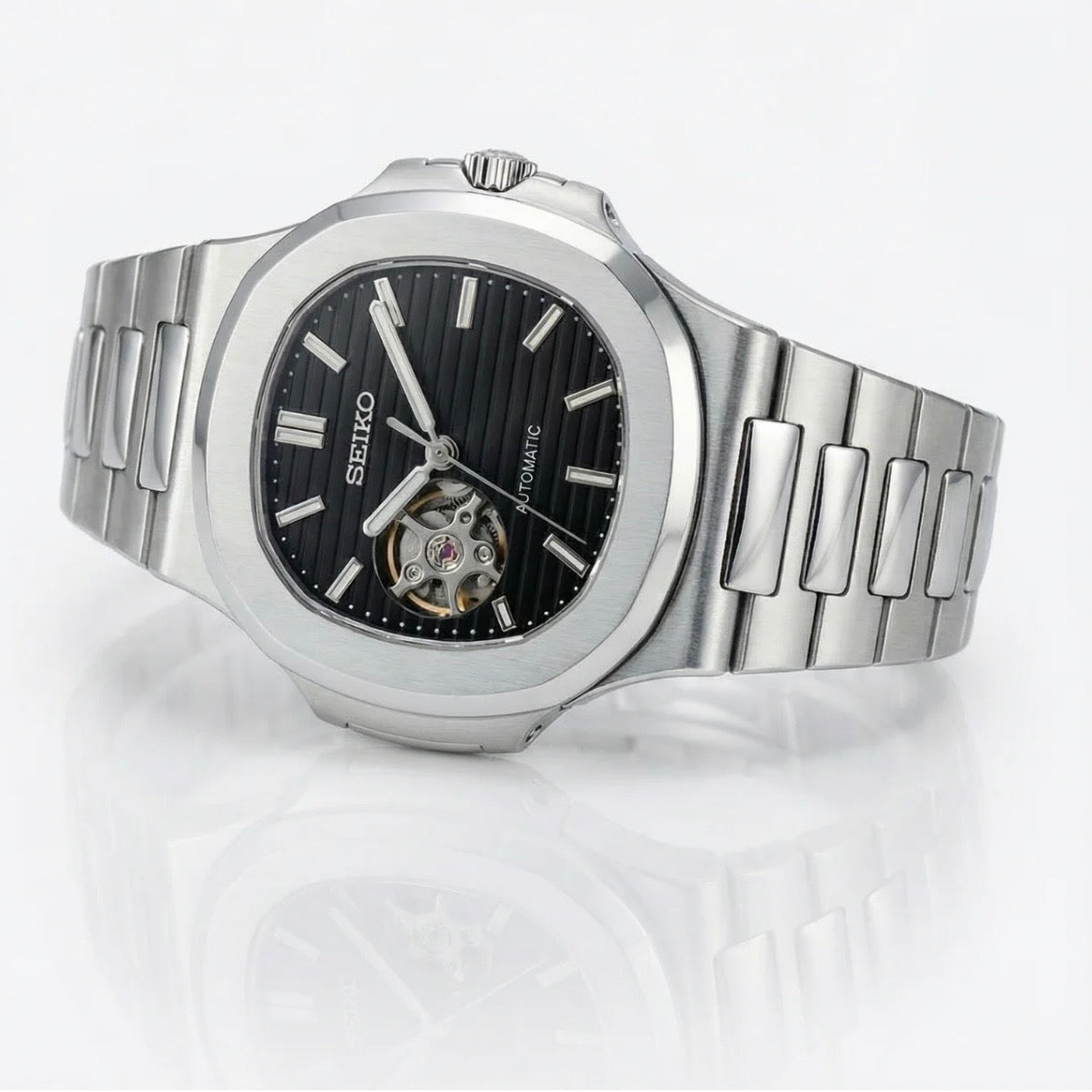 NAUTIKO BLACK OPEN HEART